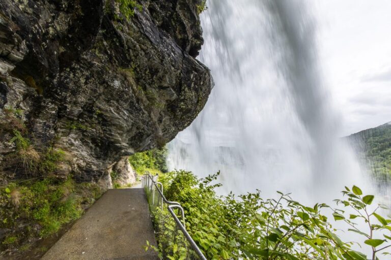 From Bergen: Folgefonna National Park & Glacier Lake Tour