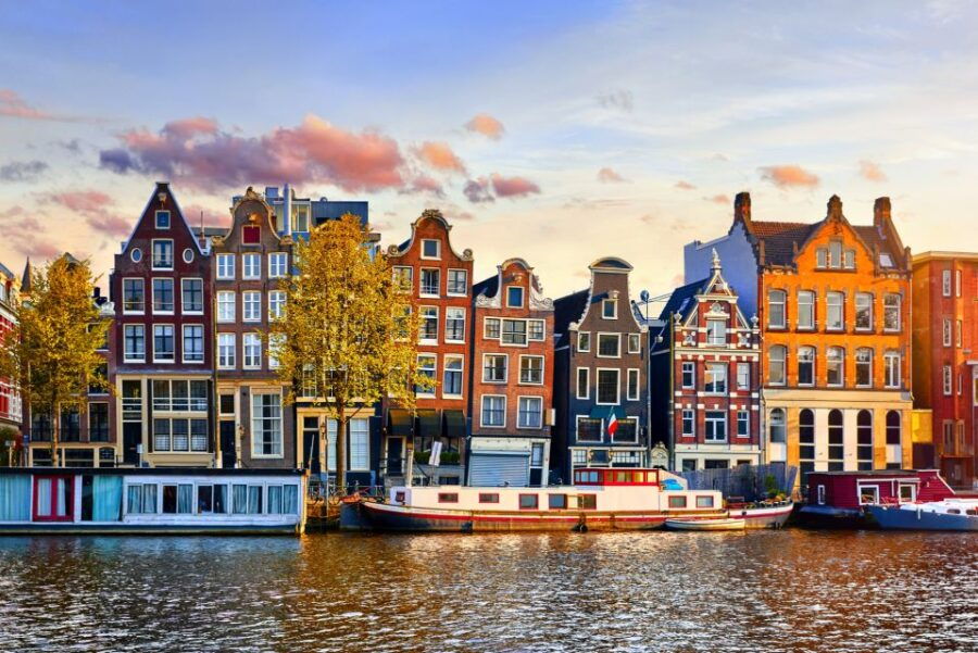 From Brussels: Day Trip to Amsterdam with Canal Boat Cruise - The Journey from Brussels to Amsterdam: What to Expect