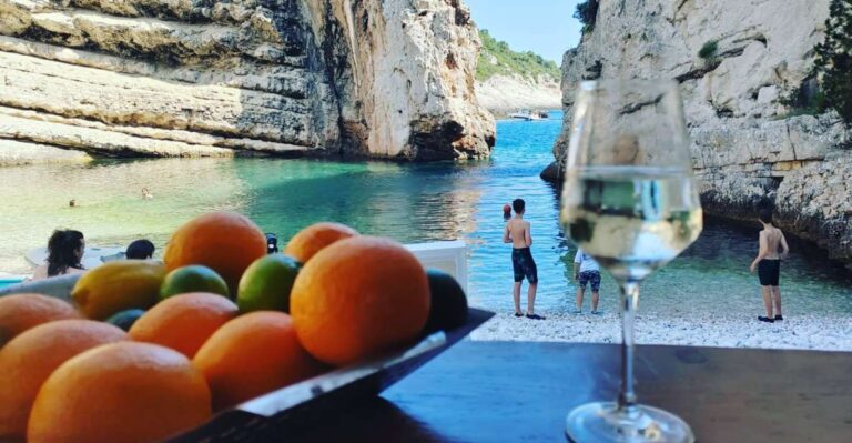 From Hvar: Blue Cave and 5 Islands Boat Tour