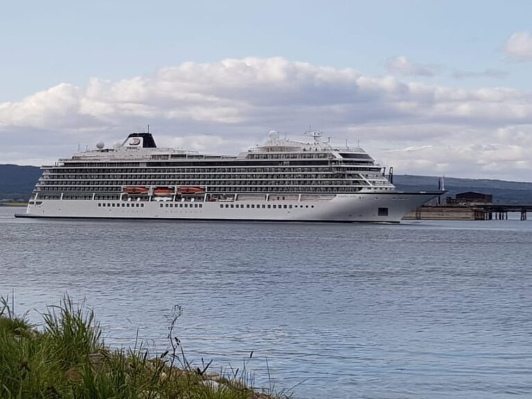 From Invergordon: Dunrobin Castle, Loch Fleet, and Dornoch