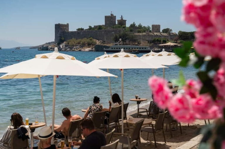 From Kos: Bodrum Day Trip by Ferry with Transfer