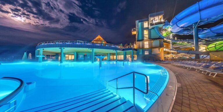 From Krakow: Private Trip to Chocholowskie Thermal Baths