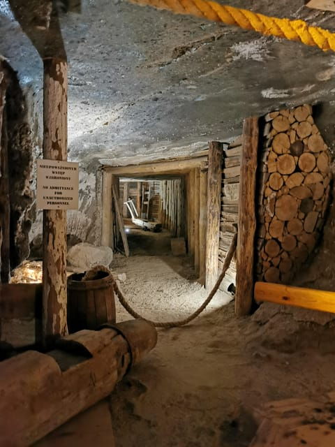 From Krakow: Wieliczka Salt Mine Guided Tour & Hotel pick-up