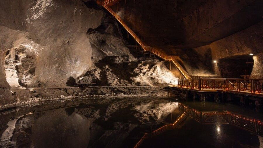 From Krakow: Wieliczka Salt Mine Guided Tour & Transfer - The Itinerary: What to Expect