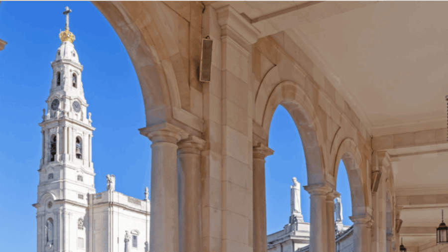 From Lisbon: Fátima, Aljustrel, and Óbidos Day Trip - Visiting Aljustrel: The Birthplace of the Visionaries