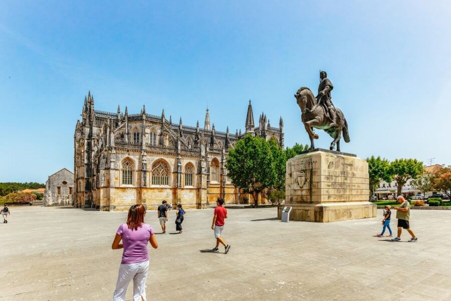 From Lisbon: Fatima Óbidos Batalha & Nazaré Small Group Tour - A Journey Through Portugal’s Sacred and Scenic Sites