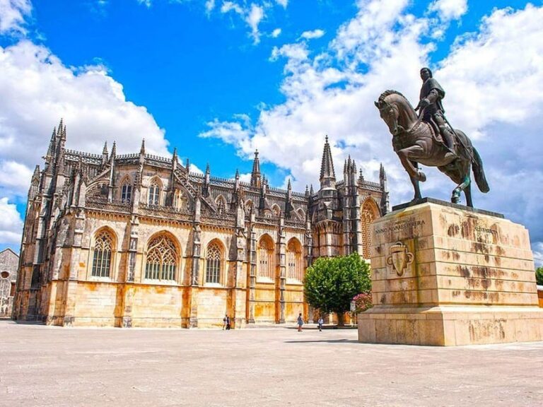 From Lisbon: Medieval Tour, Batalha, Tomar, Alcobaça, Óbidos