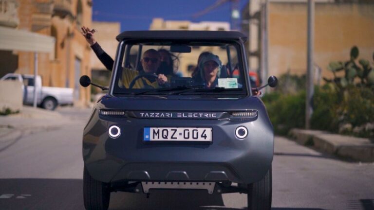 From Malta: Self-Driving E-Jeep Guided Tour in Gozo