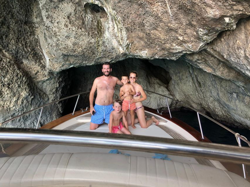 From Naples: Boat Tour to Capri Island with Aperitiv - An In-Depth Look at the Experience