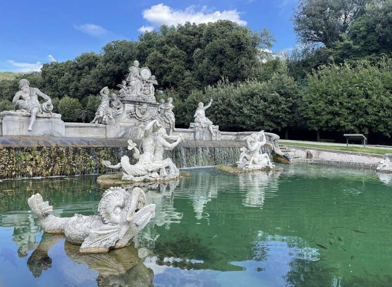 From Naples: Caserta Royal Palace & Historic Center