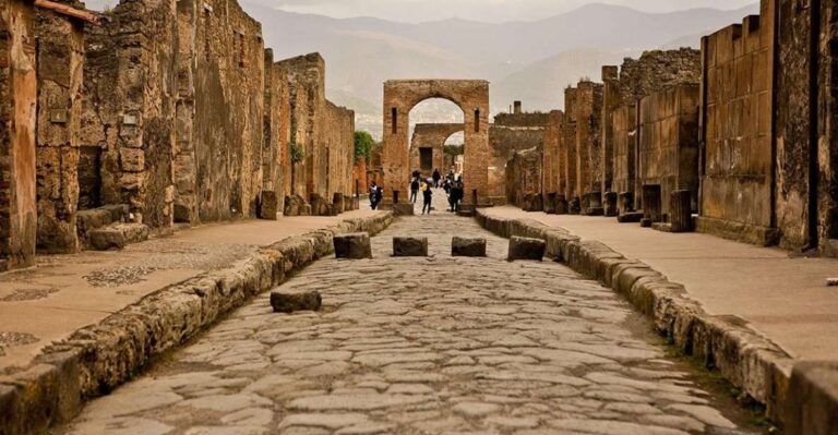 From Naples: Private Tour to Pompeii, Sorrento and Amalfi