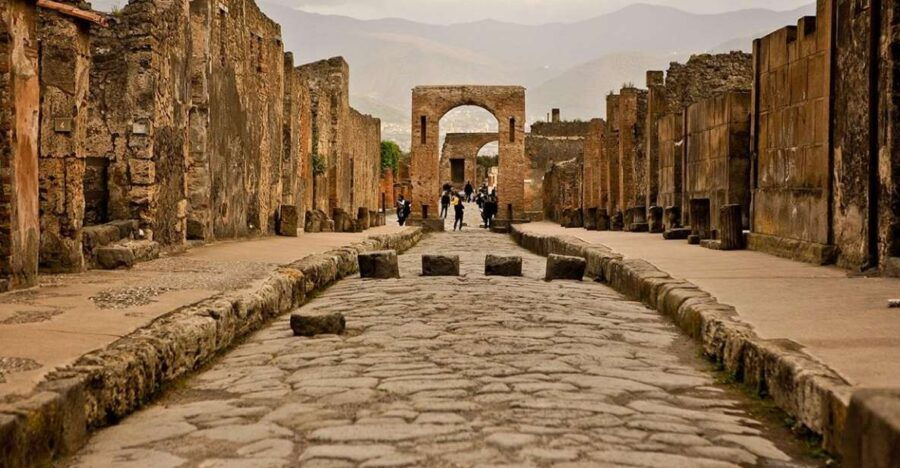 From Naples: Private Tour to Pompeii, Sorrento and Amalfi - An In-Depth Look at the Experience