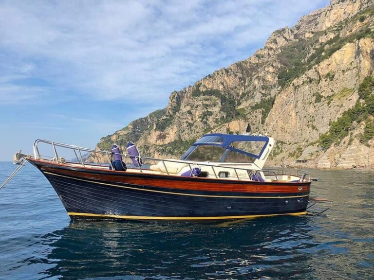 From Positano: Capri Island Private Boat Tour with Skipper