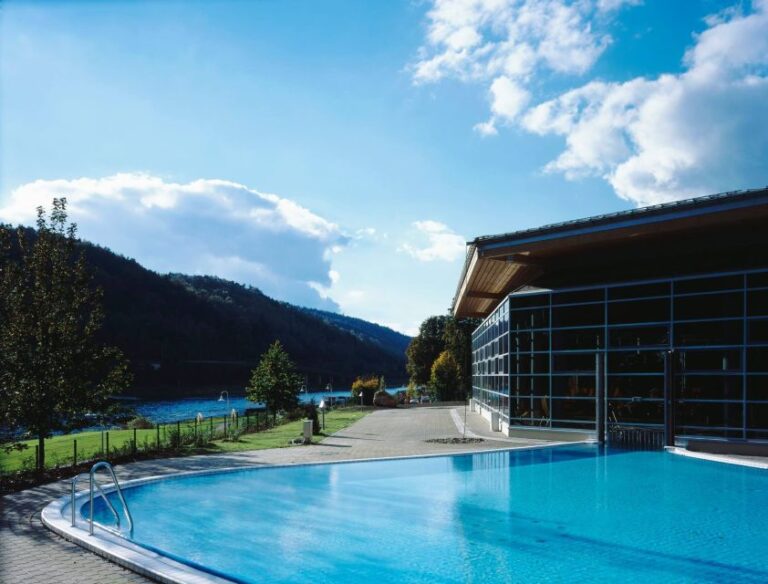 From Prague: Bohemian Switzerland & Thermal Baths Tour