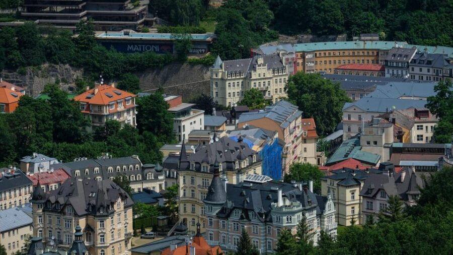 From Prague: Karlovy Vary Day Trip - Discovering Karlovy Vary: What to Expect