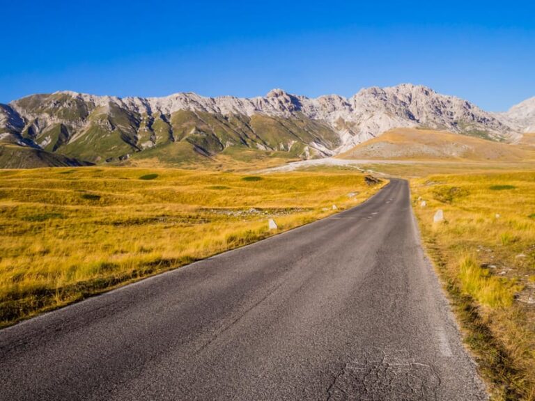 From Rome: Day trip to Abruzzo, Hidden Gem of Italy