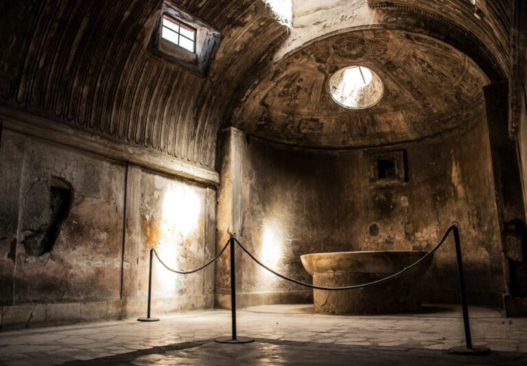 From Rome: Pompeii and Villa of the Mysteries Day Trip