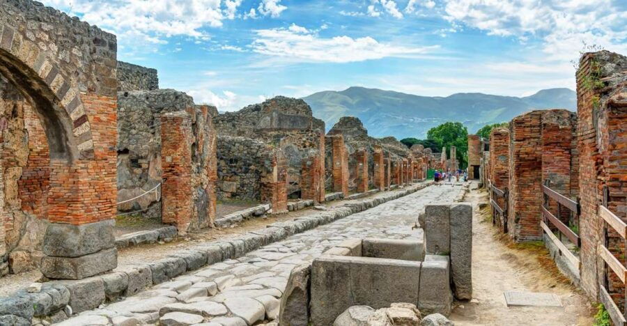From Rome: Pompeii, Positano and Amalfi Full-Day Tour - An In-Depth Look at the Experience