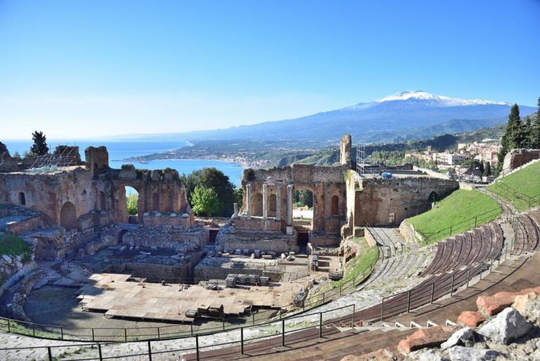 From Siracusa Day Tour To Etna Volcano, Winery and Taormina