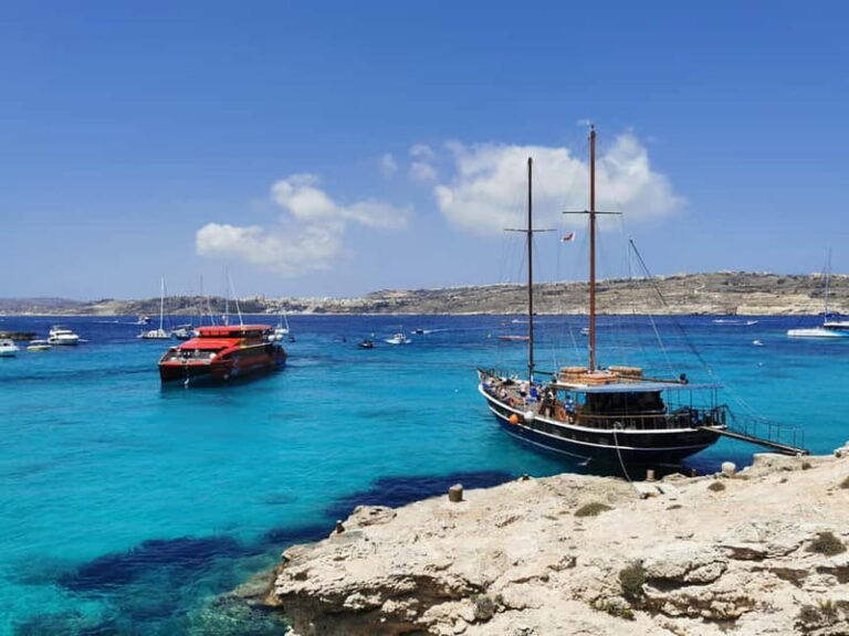From Sliema/Bugibba: Best of Gozo & Comino Catamaran Tour VT