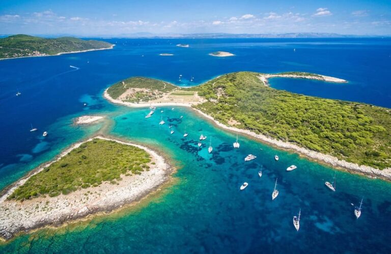 From Split: Blue Cave, Hvar, and 5 Islands Speedboat Tour