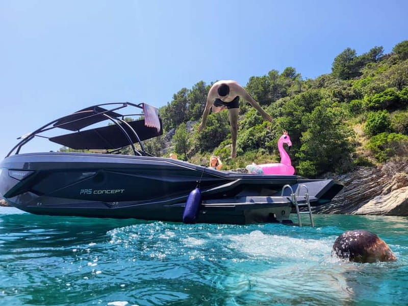 From Split: Blue Cave, Hvar, Mamma Mia, 5 Islands boat Tour - The Journey Begins: A Clean and Efficient Start