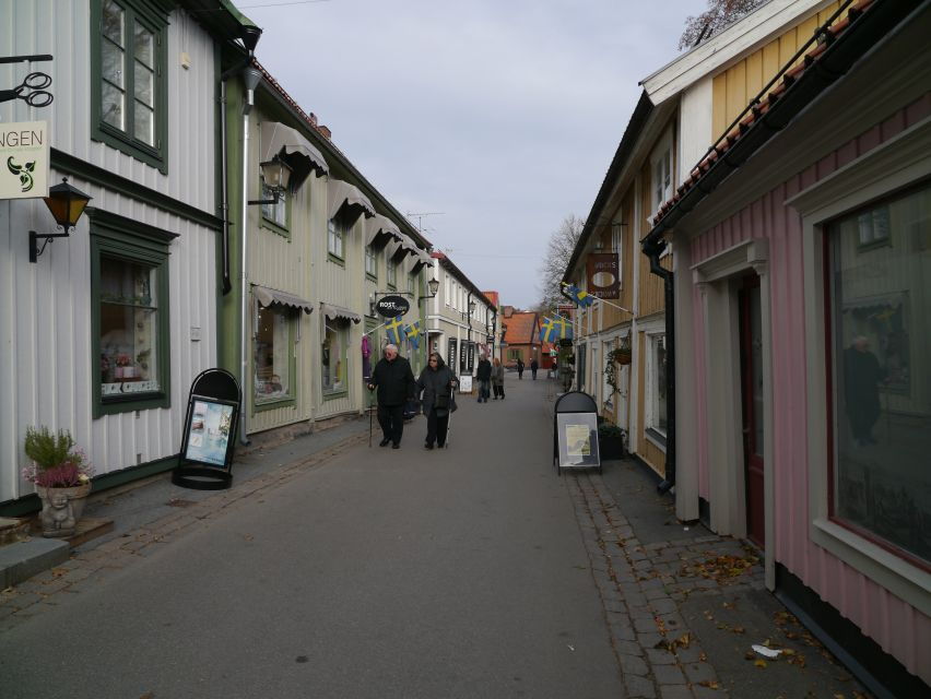 From Stockholm: Guided Day Trip to Sigtuna City - The Castle and Garden Experience