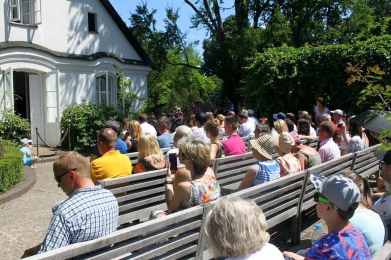 From Warsaw: Tour to Chopin’s Birthplace – elazowa Wola