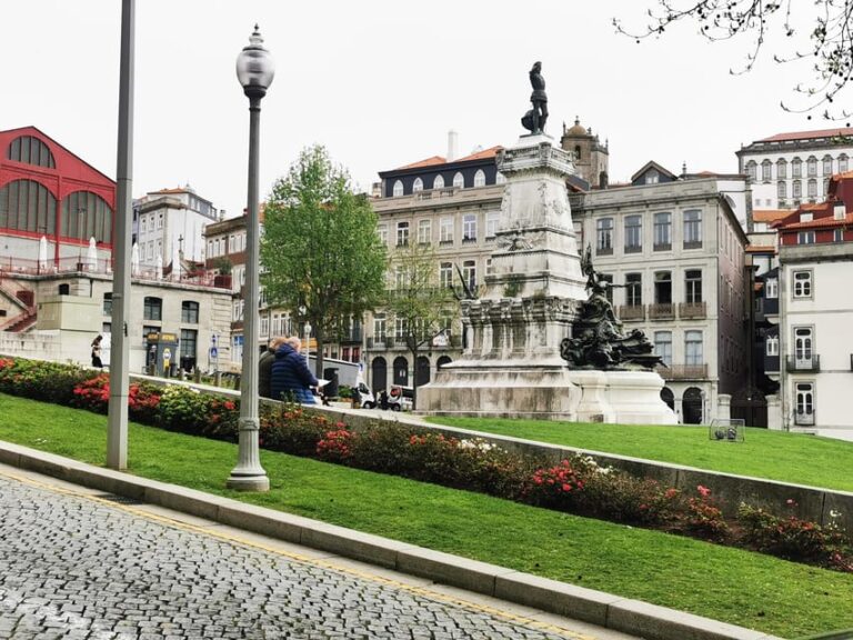 Full Day Private Tour from Lisbon to Porto