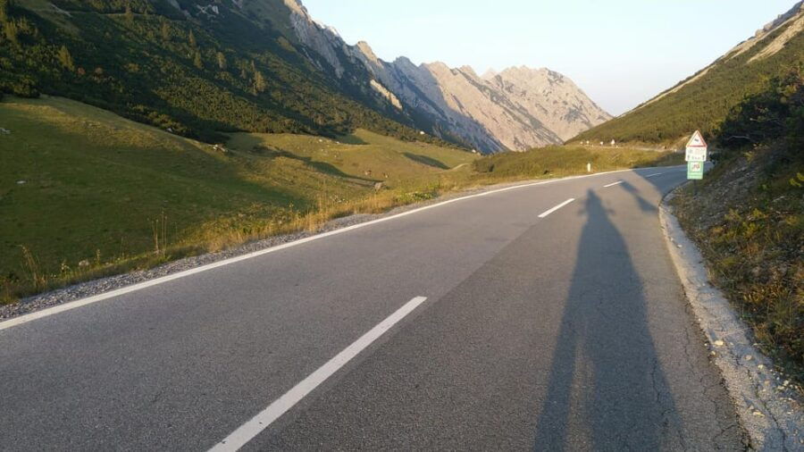 Garmisch-Partenkirchen: Guided motorcycle tours - Exploring the Bavarian Alps on Two Wheels