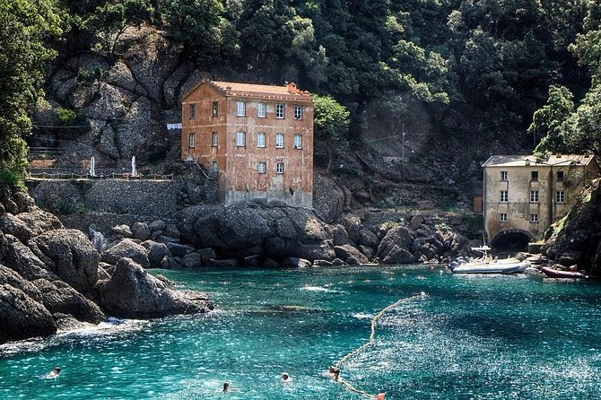 Genoa by Yourself with English Chauffeur – 4 or 8 hrs disposal by car or van