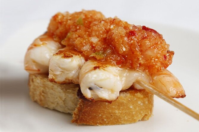 Get lost in the last classic pintxo taverns