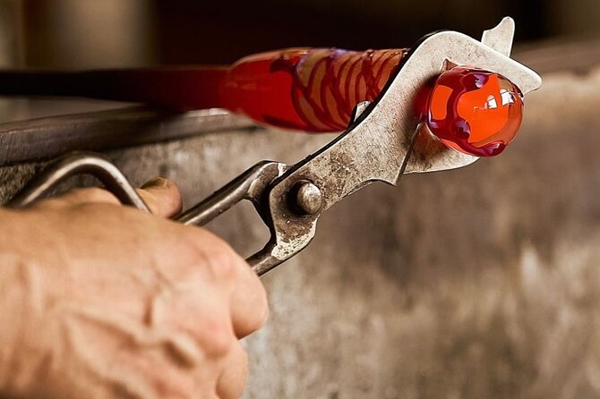 Glass Factory with Exclusive Boat and Private Guide