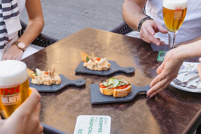Gourmet Tapas and Wine Tour in the Old Town of Las Palmas