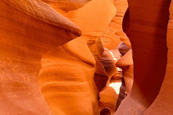 Grand Canyon and Lower Antelope Canyon 4-Day Tour from LA