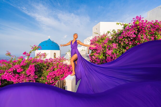GROUP FLYING DRESS PHOTOSHOOT in Santorini