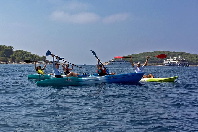 Guided kayaking tour to Pakleni islands