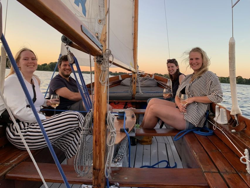 Hamburg: Alster River Sailboat Tour with Sundowner - An In-Depth Look at the Hamburg Sailboat Experience