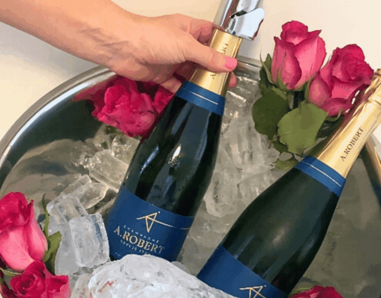 Hamburg: Body butter workshop with champagne