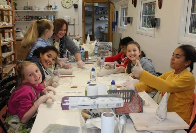 Hitchin: Pottery Class – Creative Hand Building