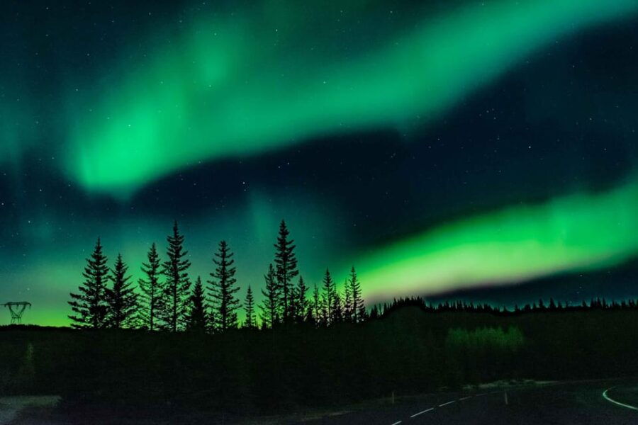 Iceland: Private Northern Lights Tour with Champagne - Good To Know