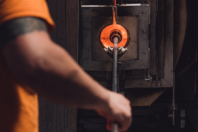 In-depth guided tour in a real Murano Glass Factory