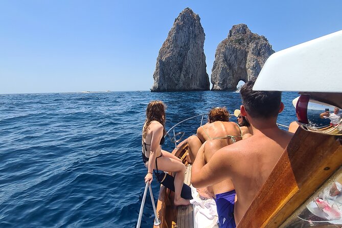 Island of Capri Private Cruise