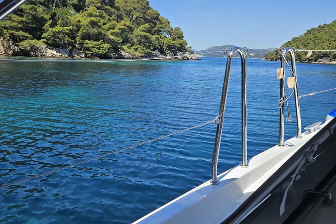 Islands Tour on Luxurious Jeanneau Sun Odyssey
