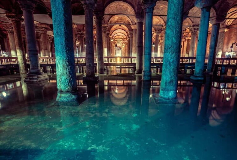 Istanbul: Basilica Cistern Small Group Tour with Tickets