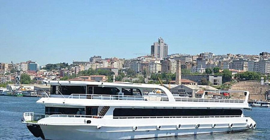 Istanbul Bosphorus Dinner Cruise &Entertainment hotel pickup - The Experience in Detail