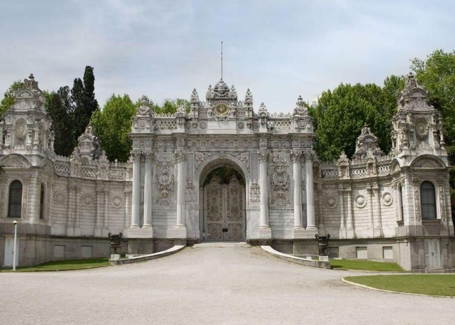 Istanbul Combo: Hagia Sophia Museum & Dolmabahce Palace - Exploring Hagia Sophia: From Cathedral to Museum
