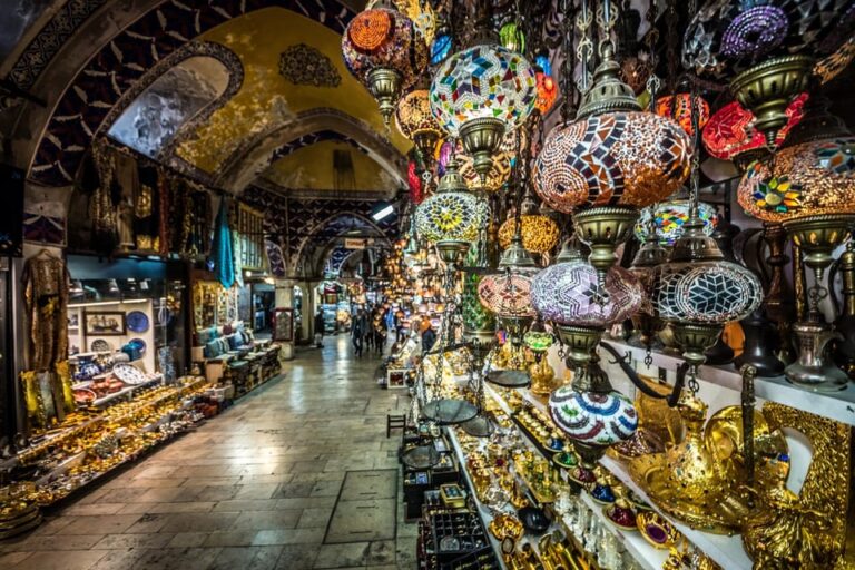 Istanbul Old City Private Walking Tour with Bosphorus Cruise