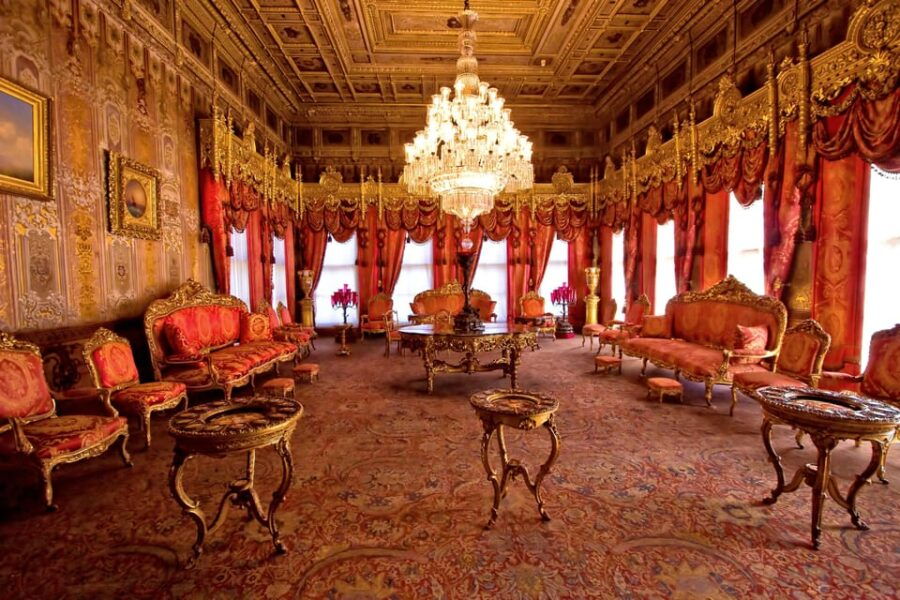 Istanbul:Dolmabahce Palace Skip-the-Line Entry & Audio Guide - An In-Depth Look at the Dolmabahce Palace Experience