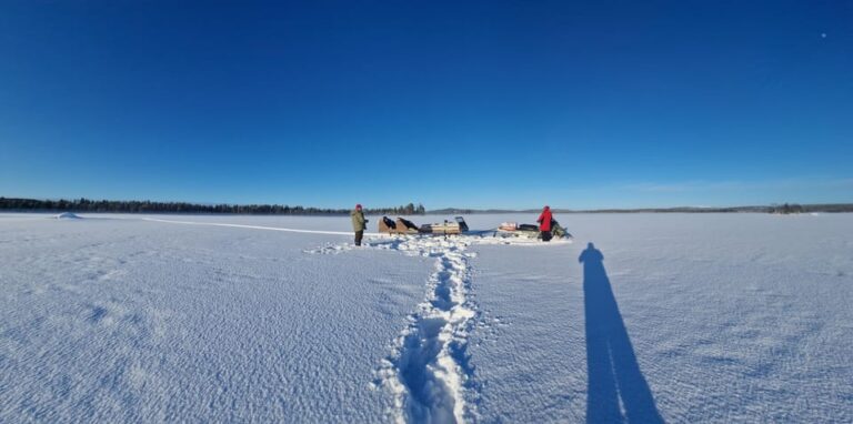 Ivalo:Sleighride Tour and Fishing on a Lake in the Wild